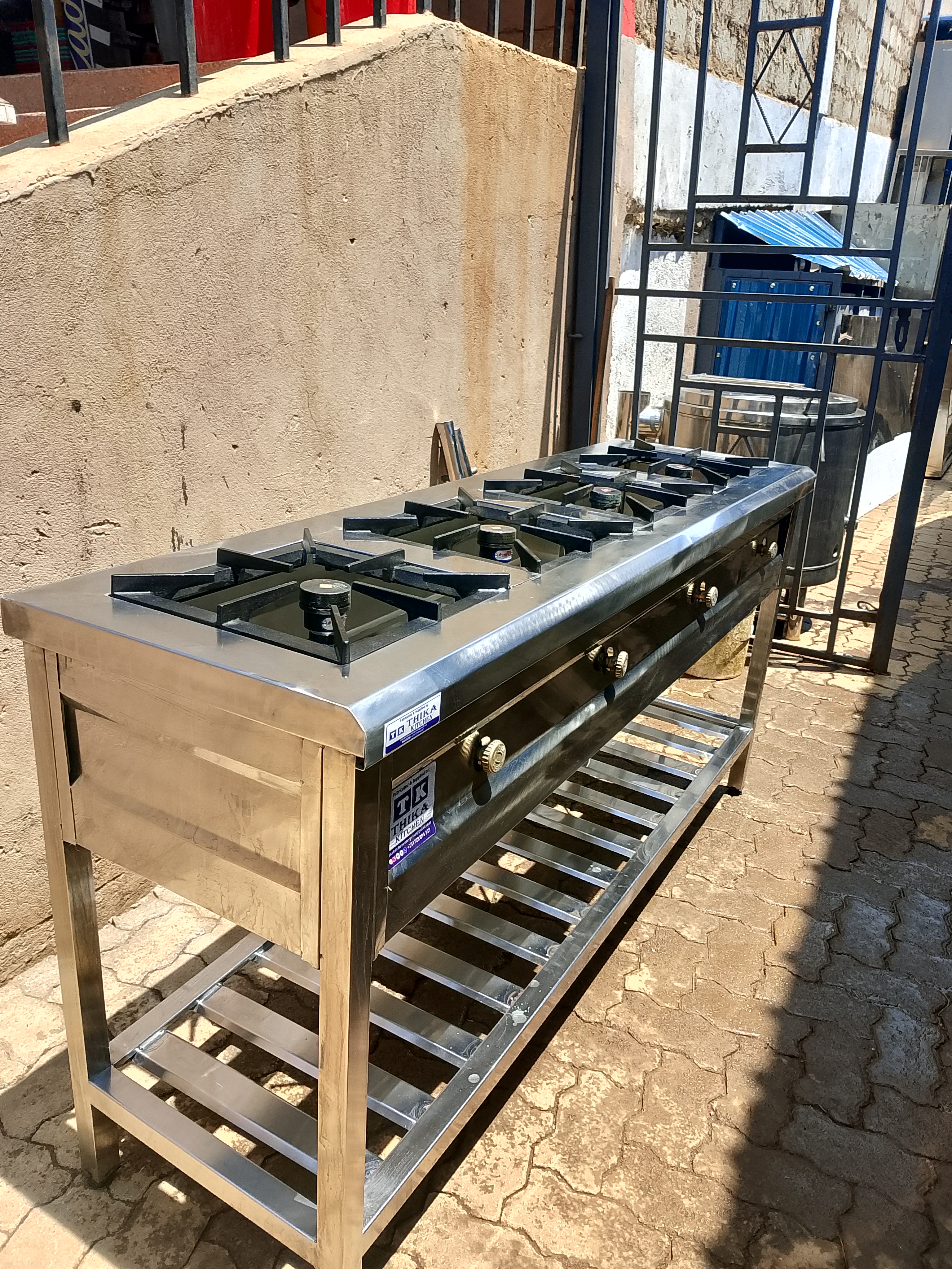 four-burner-gas-cooker